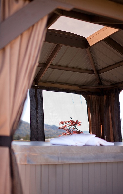 The roof view of an open air Arctic Spas Gazebo Milano from inside